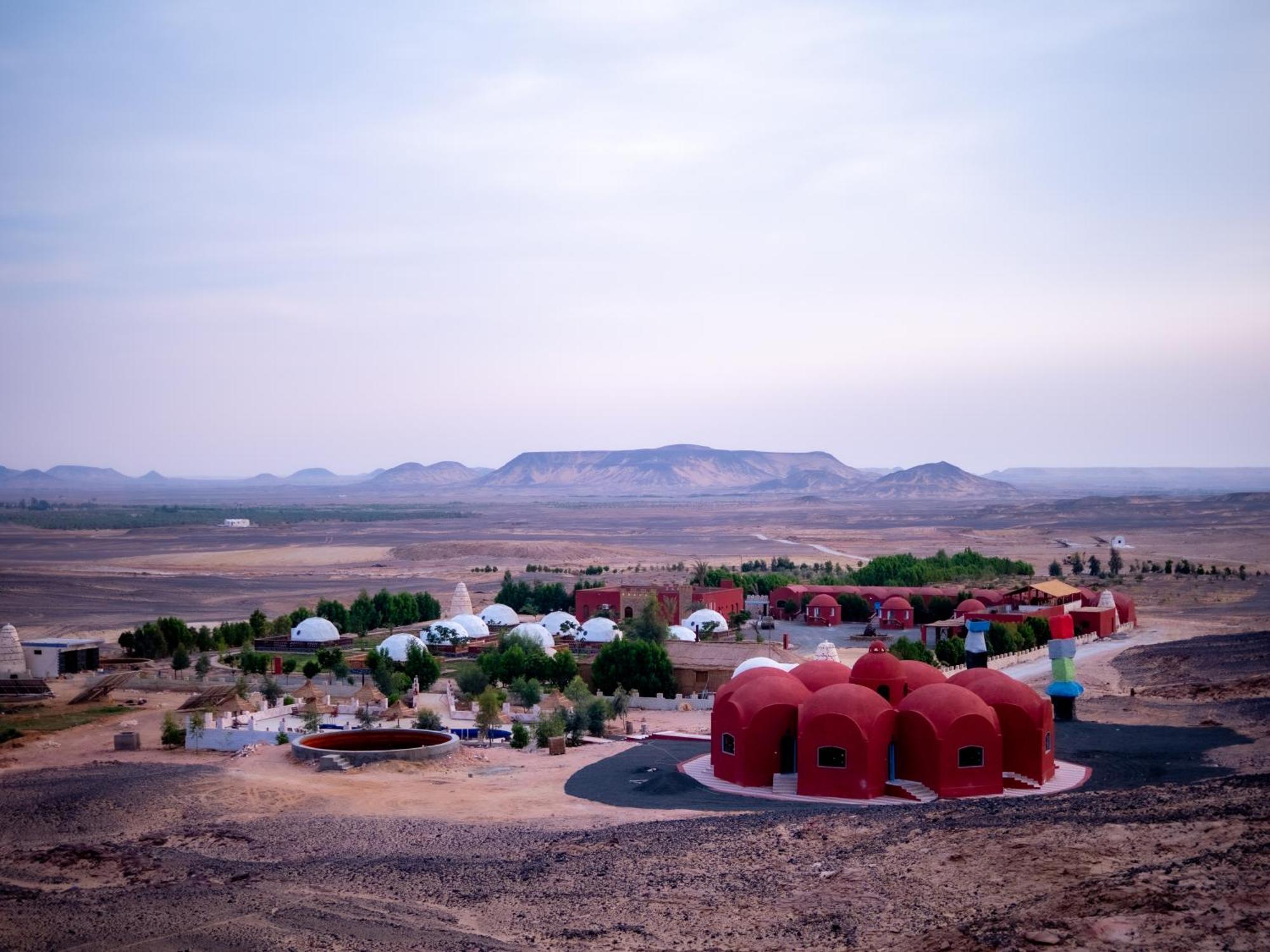 B&W Sahara Sky Camp Hotel Farafra Exterior photo